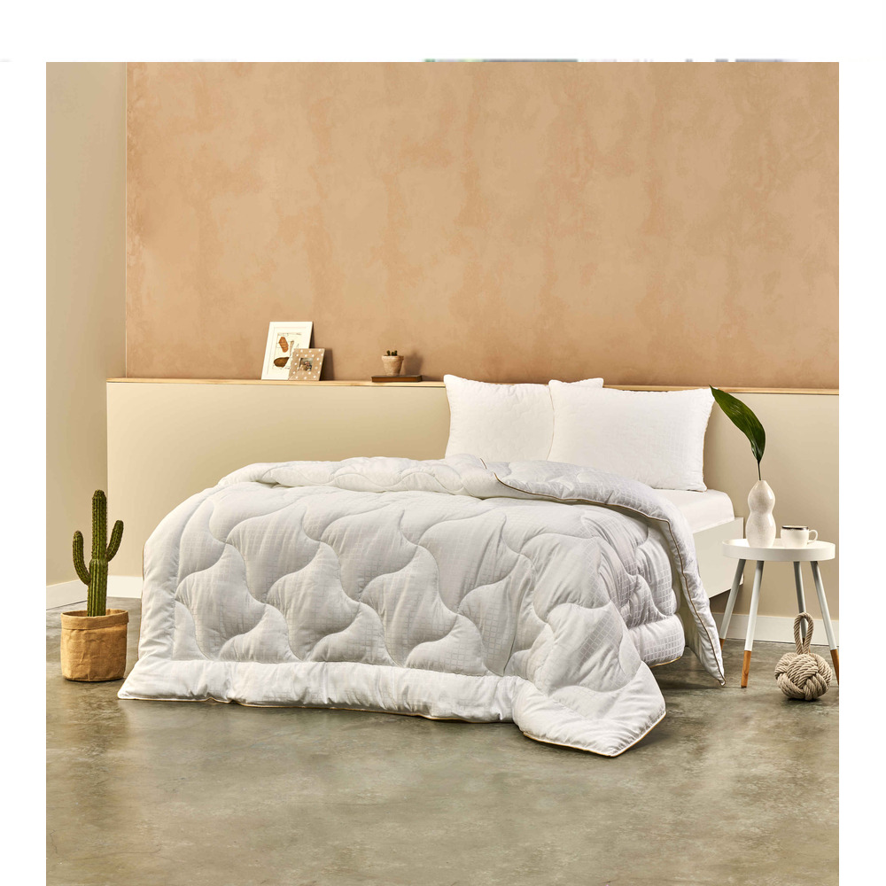 Taç Elegance  Yorgan 155*215 (mikrojel  Dolgu )